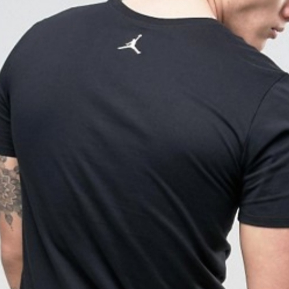 Jordan space jam tee - Picture 2 of 3